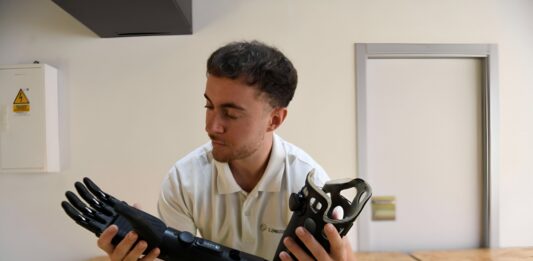 Tecnología murciana para fomentar la accesibilidad: Limbium desarrolla las primeras prótesis de brazo deportivas de Europa