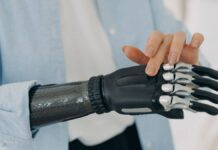 Avance crucial en prótesis: científicos leen señales nerviosas para un control biónico intuitivo